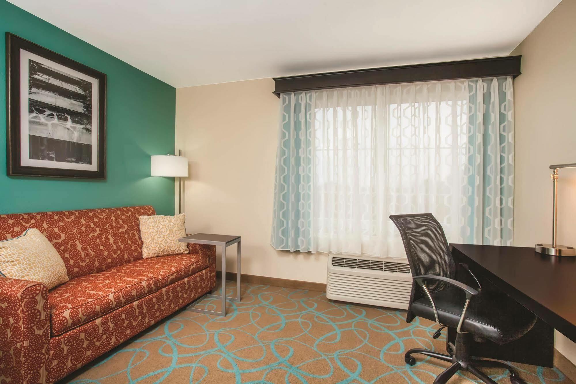 City Express By Marriott Duluth Bagian luar foto